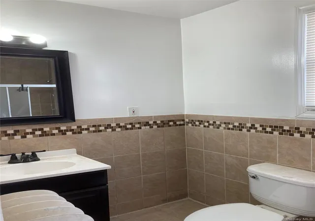 5th image of 340 Bedford Ave, Hempstead, NY 11553 | MLS# 1035150