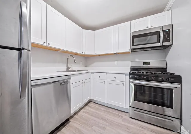 2nd image of 3 Newbrook Ln #3, Islip, NY 11706 | MLS# 1035160