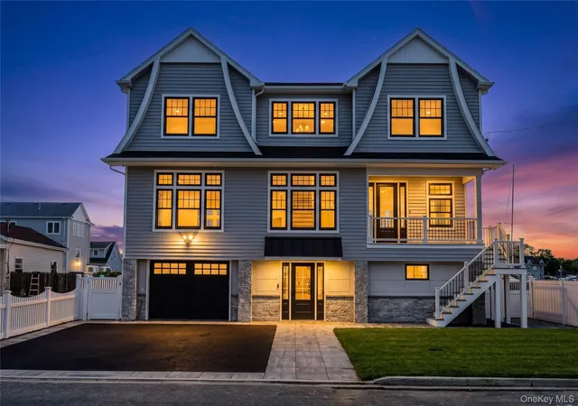 2nd image of 3681 Naomi St, Hempstead, NY 11783 | MLS# 1035163