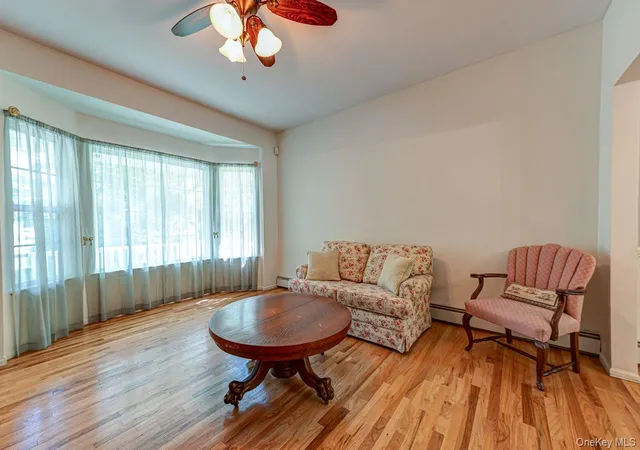 Photo 4 of Sale Pending at 4 Fable Rd, Smithtown, NY 11780 | MLS# 1035173 | Listing updated on 2026-08-24