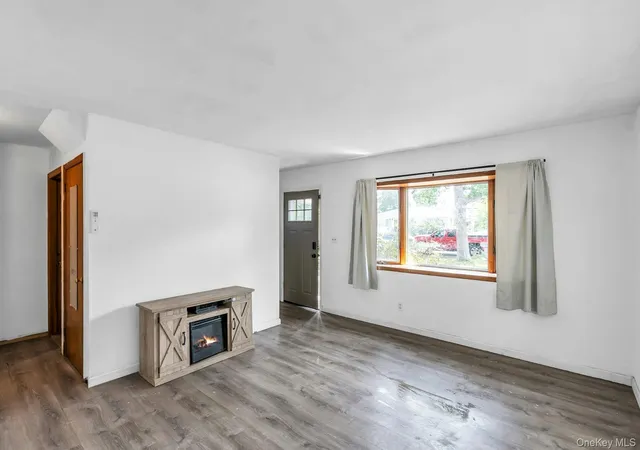 Photo 3 of Sale Pending at 59 Probst Dr, Brookhaven, NY 11967 | MLS# 1035186 | Listing updated on 2026-09-24