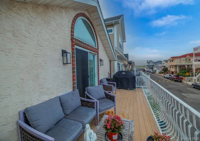 Photo 4 of Single family home for sale at 85 Virginia Ave, Long Beach, NY 11561 | MLS# 1035189 | Listing updated on 2026-08-20