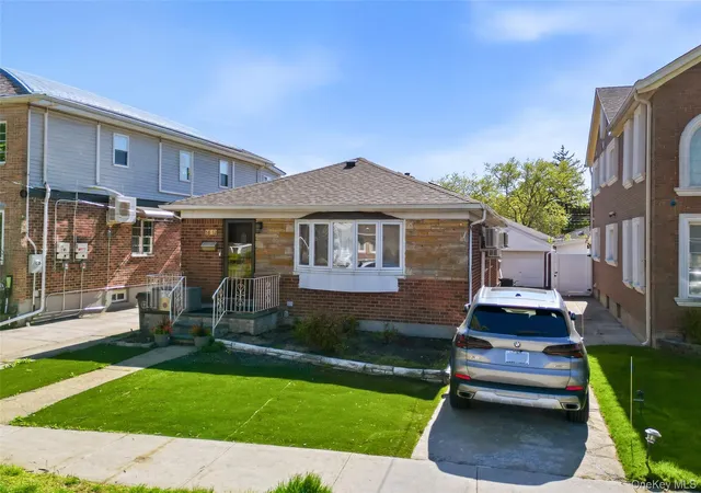 Photo 1 of Single family home for sale at 5812 264th Street, New York, NY 11362 | MLS# 1035202 | Listing updated on 2026-08-30