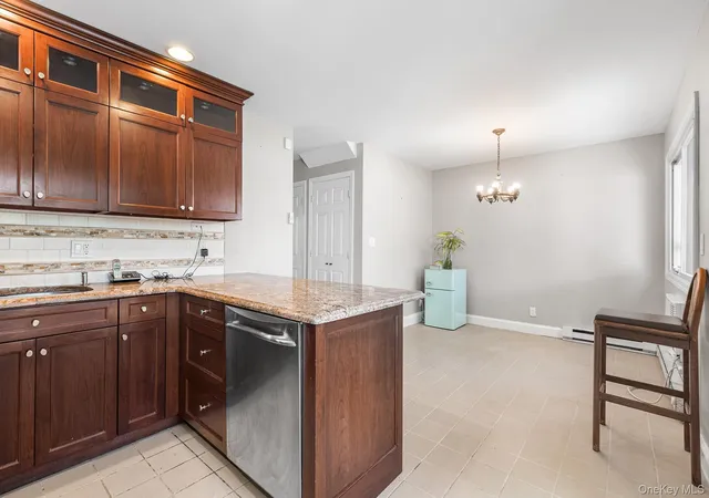 Photo 4 of Sale Pending at 601 Old Country Rd, Greenburgh, NY 10523 | MLS# 1035218 | Listing updated on 2026-08-21