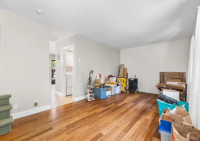 Photo 5 of Sale Pending at 601 Old Country Rd, Greenburgh, NY 10523 | MLS# 1035218 | Listing updated on 2026-08-21