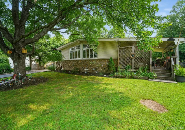 1st image of 1 Gloria Ct, Clarkstown, NY 10956 | MLS# 1035219