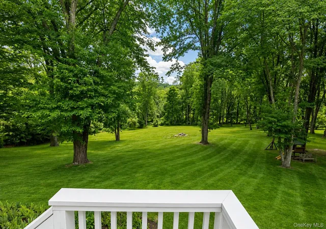 Photo 2 of Sale Pending at 12 Hilltop Rd, Lewisboro, NY 10597 | MLS# 1035228 | Listing updated on 2026-10-06