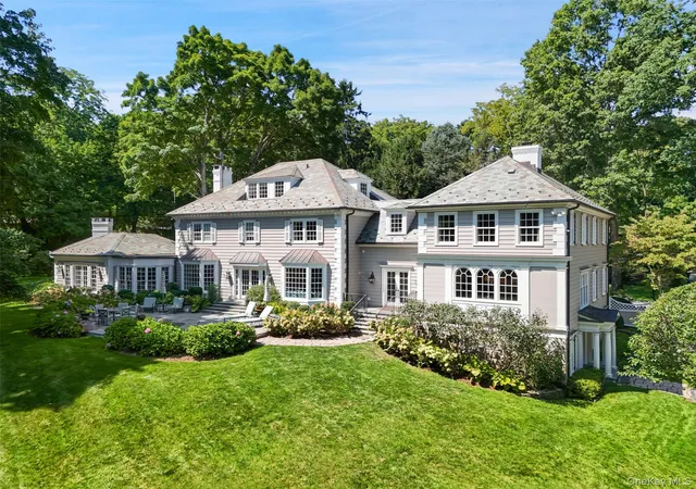 Photo 2 of Mansion for sale at 29 Upper Hook Rd, Bedford, NY 10536 | MLS# 1035246 | Listing updated on 2026-09-28