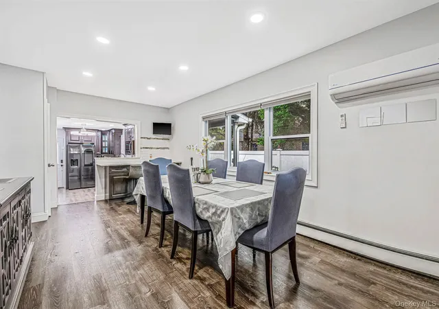 Photo 4 of Sale Pending at 1325 Ackerson Blvd, Islip, NY 11706 | MLS# 1035259 | Listing updated on 2026-09-04