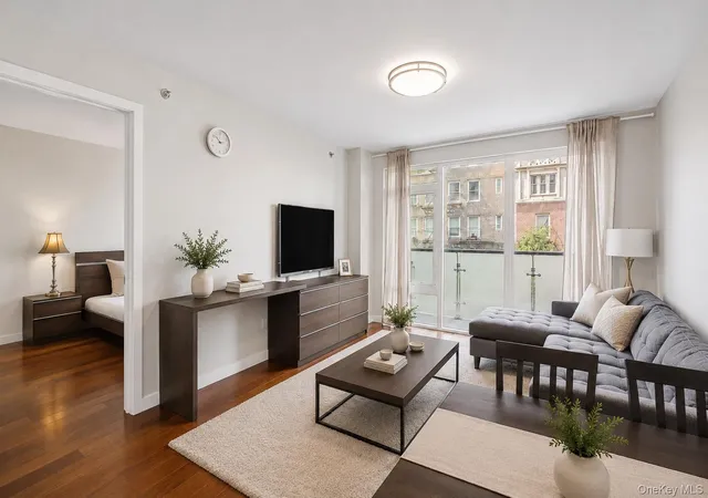 Photo 4 of Condo for sale at 142-38 37th Avenue #4H, New York, NY 11354 | MLS# 1035261 | Listing updated on 2026-09-06