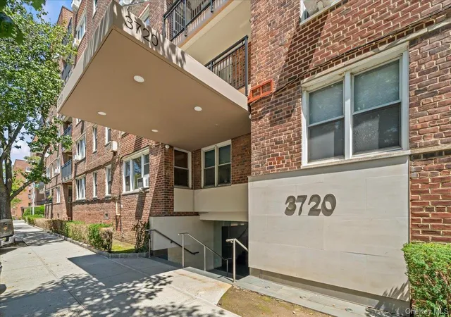 Photo 2 of Condo for sale at 3720 Independence Ave #5F, New York, NY 10463 | MLS# 1035273 | Listing updated on 2026-08-06