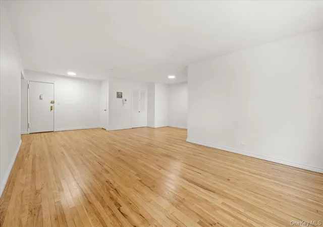 Photo 3 of Condo for sale at 3720 Independence Ave #5F, New York, NY 10463 | MLS# 1035273 | Listing updated on 2026-08-06