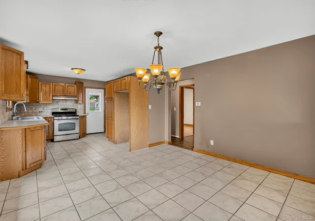 Photo 3 of Sale Pending at 12 Elmwood Dr, Clarkstown, NY 10956 | MLS# 1035280 | Listing updated on 2026-09-01