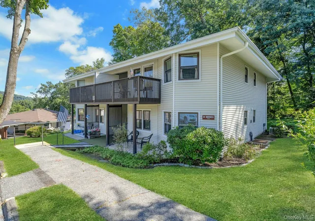 Photo 1 of Condo for sale at 34 Warwick Pl #B, Yorktown, NY 10598 | MLS# 1035286 | Listing updated on 2026-09-30