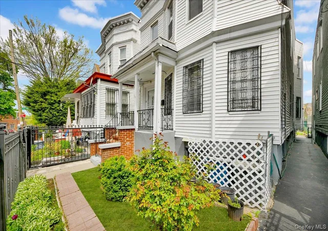 Photo 2 of Multi family home for sale at 681 E 243rd Street, New York, NY 10470 | MLS# 1035296 | Listing updated on 2026-08-12