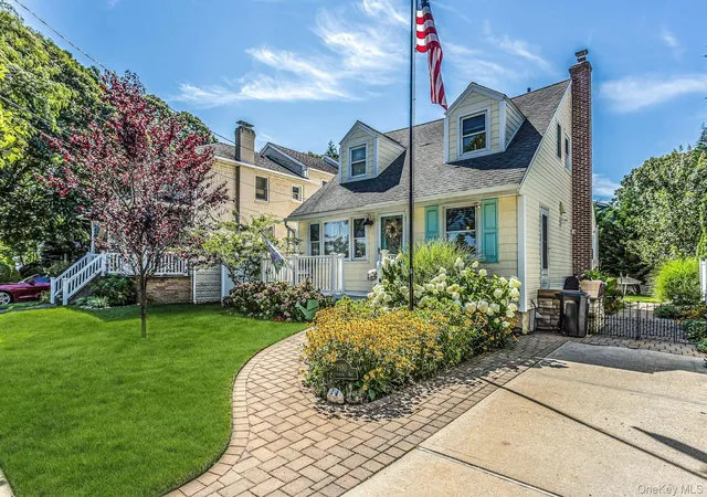 Photo 2 of Sale Pending at 1910 Frederick Ave, Hempstead, NY 11566 | MLS# 1035317 | Listing updated on 2026-08-26