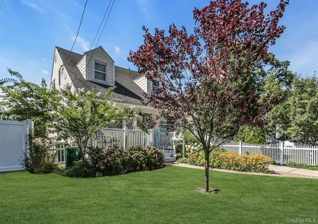 Photo 3 of Sale Pending at 1910 Frederick Ave, Hempstead, NY 11566 | MLS# 1035317 | Listing updated on 2026-08-26