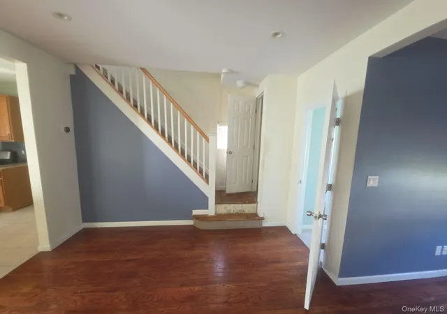 3rd image of 20 Laurel Rd, Babylon, NY 11757 | MLS# 1035320