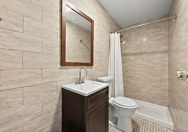 Photo 4 of Single family home for sale at 2459 Hoffman St, New York, NY 10458 | MLS# 1035336 | Listing updated on 2026-08-06
