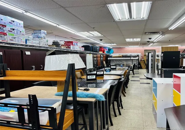 Photo 3 of Condo for sale at 1627 Westchester Ave, New York, NY 10472 | MLS# 1035340 | Listing updated on 2026-08-12