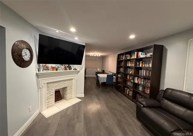 Photo 4 of Sale Pending at 29 Archer St, Hempstead, NY 11520 | MLS# 1035350 | Listing updated on 2026-09-19