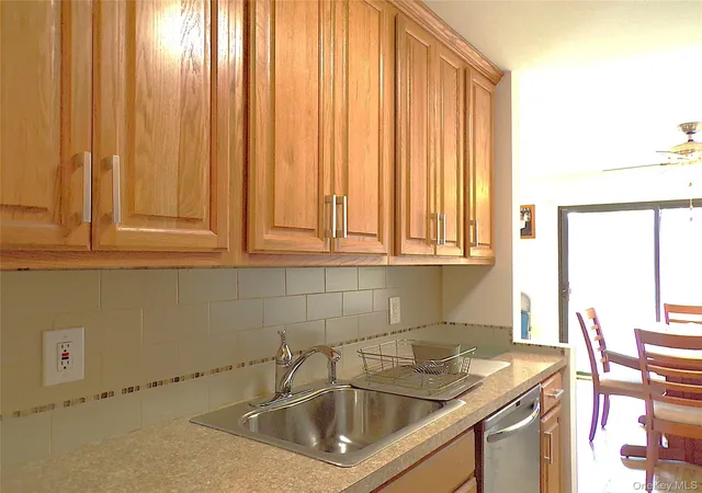 Photo 4 of House for sale at 348 Central Park Ave #C5, Greenburgh, NY 10583 | MLS# 1035367 | Listing updated on 2026-08-12