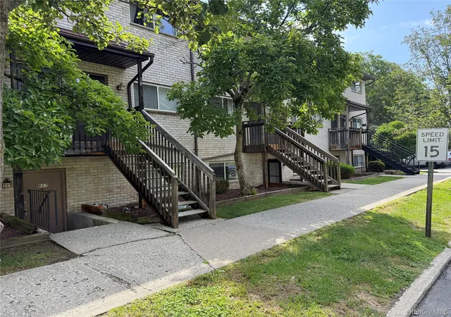 1st image of 26 Cooper Rd #810, Poughkeepsie (town), NY 12603 | MLS# 1035368