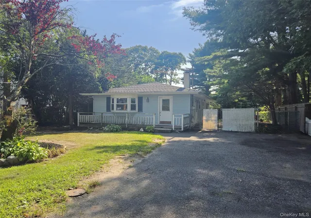 Photo 3 of Single family home for sale at 58 Terapin St, Brookhaven, NY 11950 | MLS# 1035375 | Listing updated on 2026-08-29