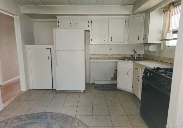 Photo 4 of Single family home for sale at 58 Terapin St, Brookhaven, NY 11950 | MLS# 1035375 | Listing updated on 2026-10-05