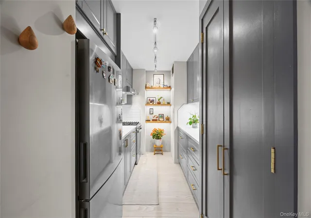 Photo 4 of Sale Pending at 4140 Union St #4M, New York, NY 11355 | MLS# 1035388 | Listing updated on 2026-09-25