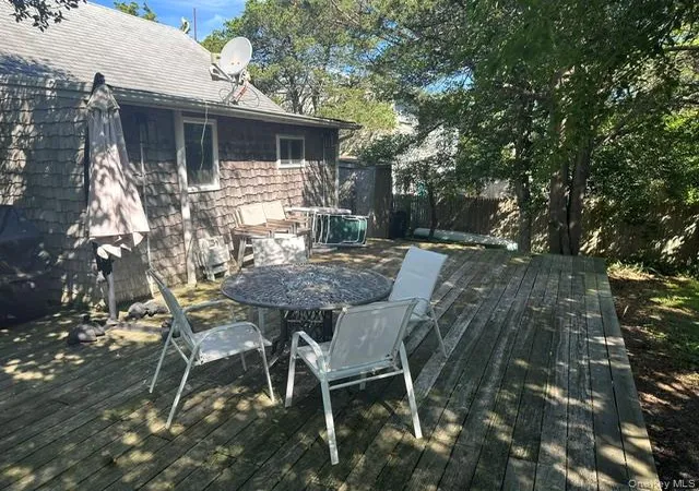 Photo 3 of Single family home for sale at 86 Gerard Walk, Brookhaven, NY 11782 | MLS# 1035396 | Listing updated on 2026-08-07