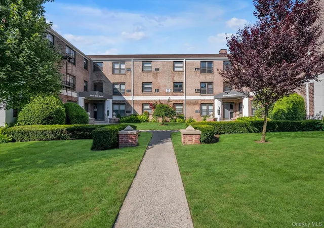 Photo 1 of Sale Pending at 2 W Mill Dr #1B, North Hempstead, NY 11021 | MLS# 1035418 | Listing updated on 2026-09-17