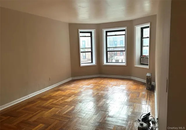 Listing Photo 5 - Condo for sale in 758 Brady Avenue Cooperative located at 758 Brady Ct, New York, NY 10462 - Unit #214