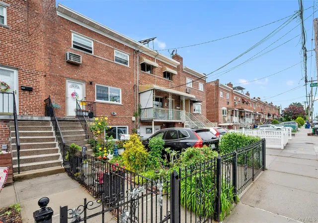 33rd image of 4230 E Tremont Ave, New York, NY 10465 | MLS# 1035460