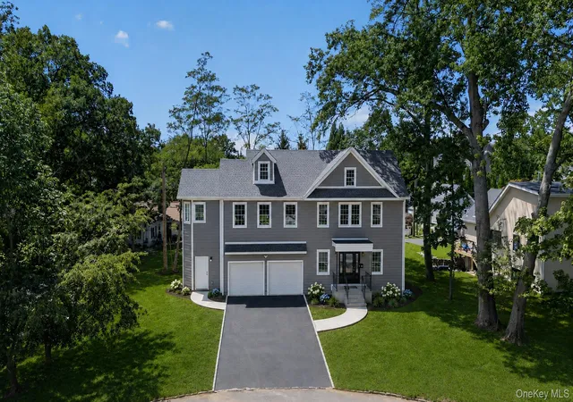 Photo 2 of Single family home for sale at 10 Beaver Landing, Harrison, NY 10528 | MLS# 1035463 | Listing updated on 2026-08-29