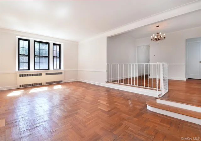 Photo 2 of Condo for sale at 35 Parkview Ave #3E, Yonkers, NY 10708 | MLS# 1035465 | Listing updated on 2026-09-04