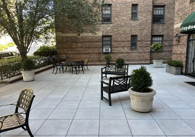 Photo 21 of Condo for sale at 35 Parkview Ave #3E, Yonkers, NY 10708 | MLS# 1035465 | Listing updated on 2026-09-04