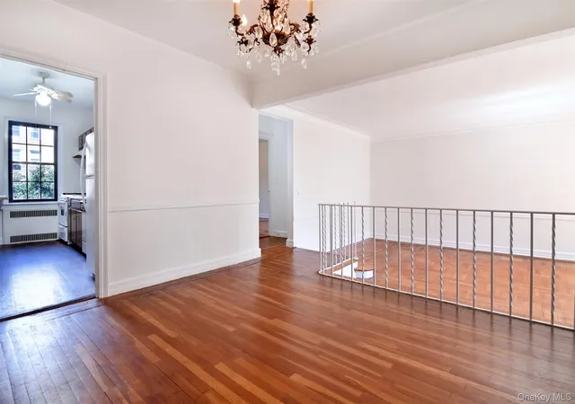 Photo 3 of Condo for sale at 35 Parkview Ave #3E, Yonkers, NY 10708 | MLS# 1035465 | Listing updated on 2026-09-04