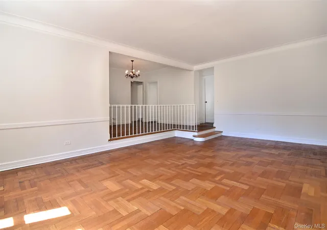 Photo 4 of House for sale at 35 Parkview Ave #3E, Yonkers, NY 10708 | MLS# 1035465 | Listing updated on 2026-09-26