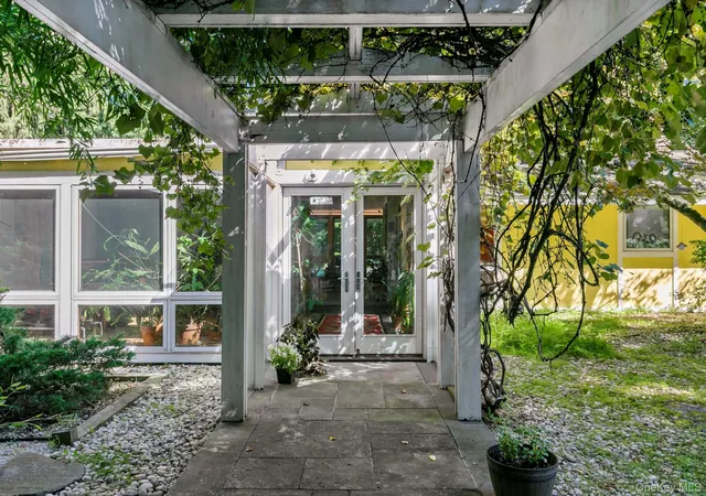 Photo 2 of Sale Pending at 100 Crow Hl Rd, Mount Kisco, NY 10549 | MLS# 1035470 | Listing updated on 2026-09-02