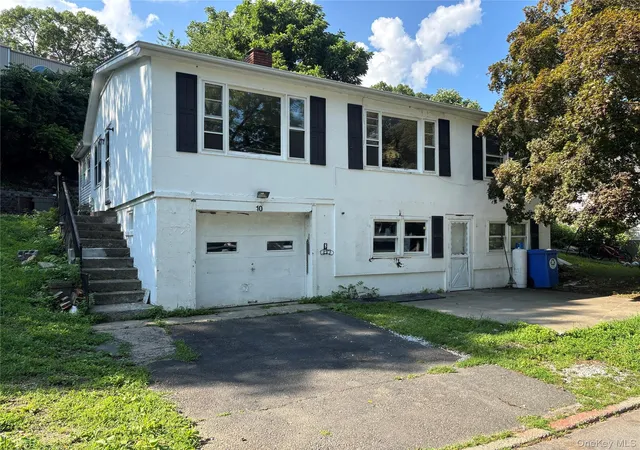 Photo 2 of Sale Pending at 10 Cherry St, Highlands, NY 10922 | MLS# 1035476 | Listing updated on 2026-09-02