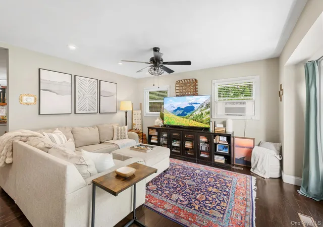 4th image of 25 Birchwood Dr, Woodbury, NY 10930 | MLS# 1035503