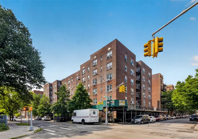 Listing Photo 2 - Condo for sale in building located at 42-40 Bowne St, New York, NY 11355 - Unit #2K