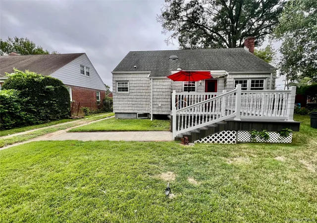 Photo 3 of Sale Pending at 31 Edward St, Hempstead, NY 11563 | MLS# 1035507 | Listing updated on 2026-08-25