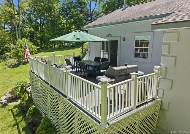 Photo 4 of Single family home for sale at 661 Oak Ridge Rd, Wawarsing, NY 12428 | MLS# 1035508 | Listing updated on 2026-08-11