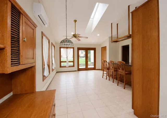 Photo 3 of Single family home for sale at 112 Glen St, Kingston, NY 12401 | MLS# 1035517 | Listing updated on 2026-10-05