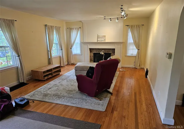 Photo 3 of Single family home for sale at 2195 Route 302, Wallkill, NY 10919 | MLS# 1035543 | Listing updated on 2026-08-25