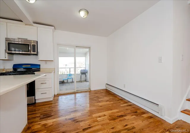 Listing Photo 5 - Condo for sale in building located at 214 Bch 3rd, New York, NY 11691