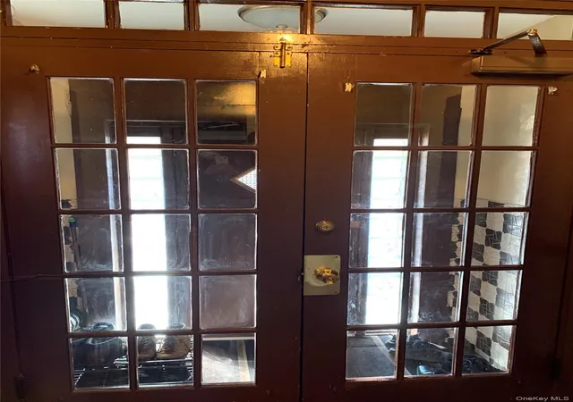 Photo 2 of Multi family home for sale at 2564 Paulding Ave, New York, NY 10469 | MLS# 1035550 | Listing updated on 2026-08-07