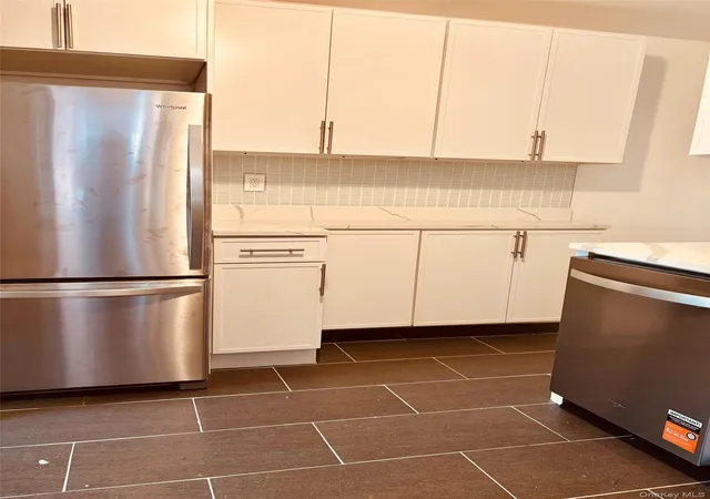 Photo 4 of House for sale at 1304 Midland Ave #A43, Yonkers, NY 10704 | MLS# 1035558 | Listing updated on 2026-08-10